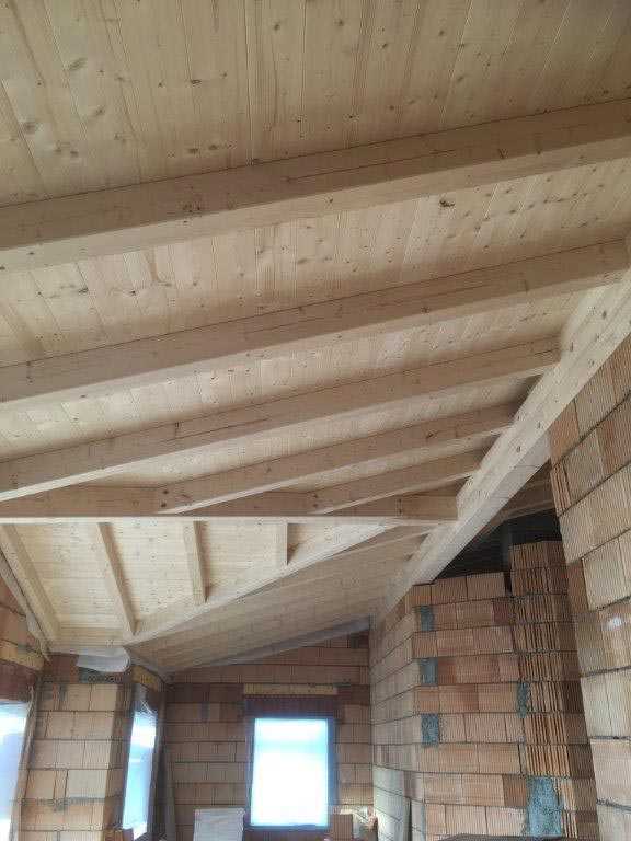 Holzdecke gebaut von Zimmerei Kirchberger