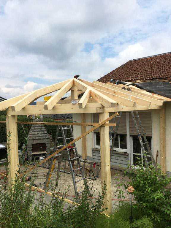 Grundgerüst für Gartenpavillion aus Holz